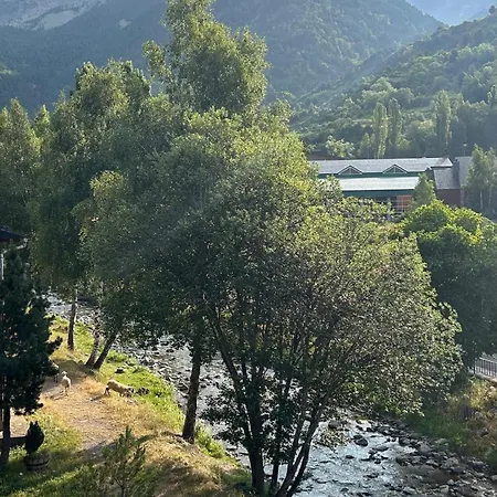 Sallent De Gallego - Formigal - Pirineos Sur Exterior photo